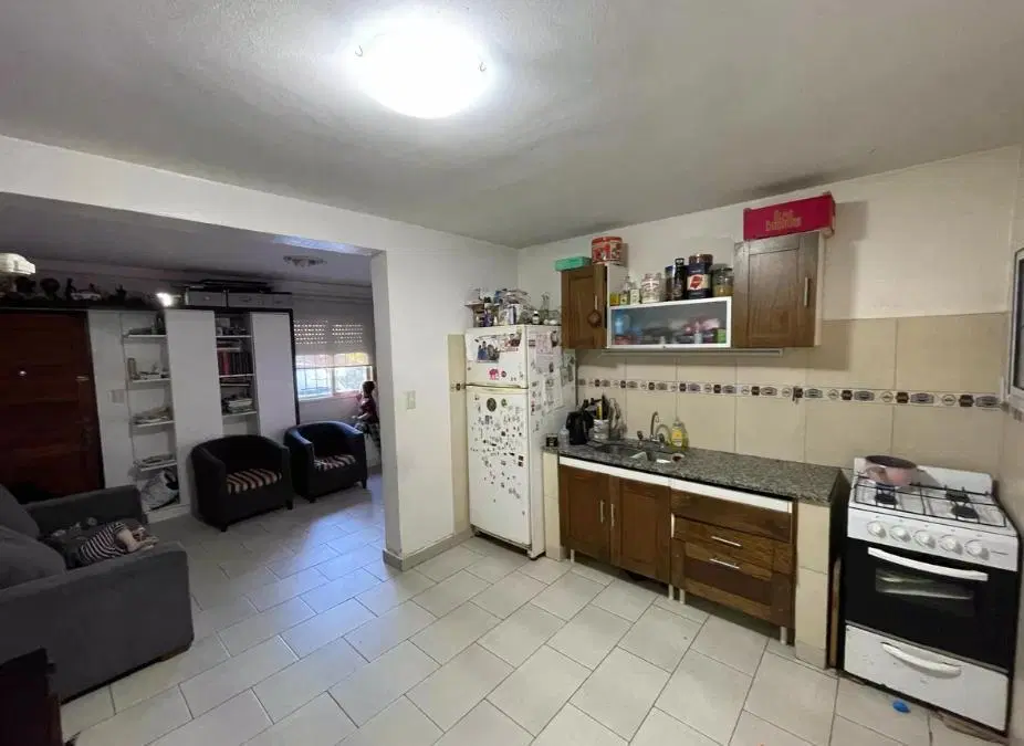 Departamento en venta - 3 Dormitorios 1 Baño - 135Mts2 - Manuel B. Gonnet 2