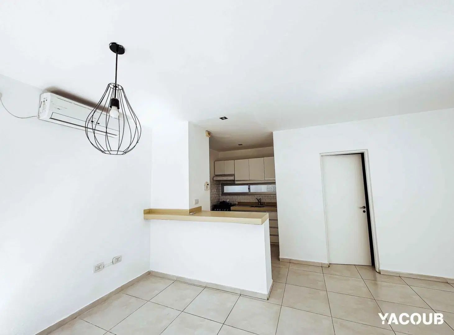 Departamento en venta - 2 dormitorios, 1 baño, cochera - 105mts2 - City Bell 4