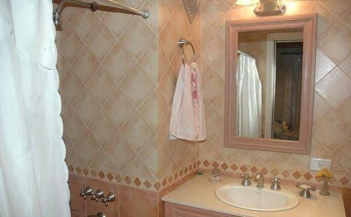 Casa en venta - 4 Dormitorios 5 Baños - Cariló