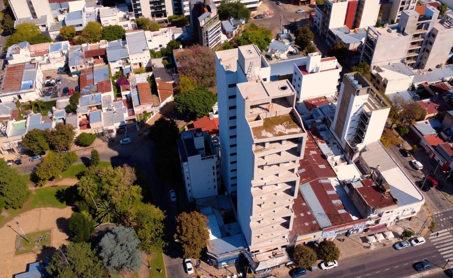 Departamento venta -1 dormitorio 1 baño - 47 mts 2 totales - La Plata-pozo-emprendimiento.