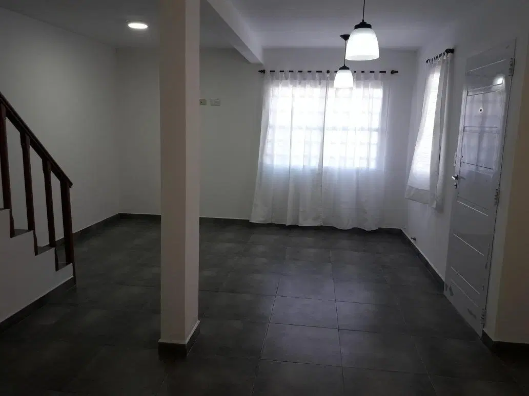 Departamento en venta - 3 dormitorios 2 baños - 70mts2 - Mar De Ajo 3