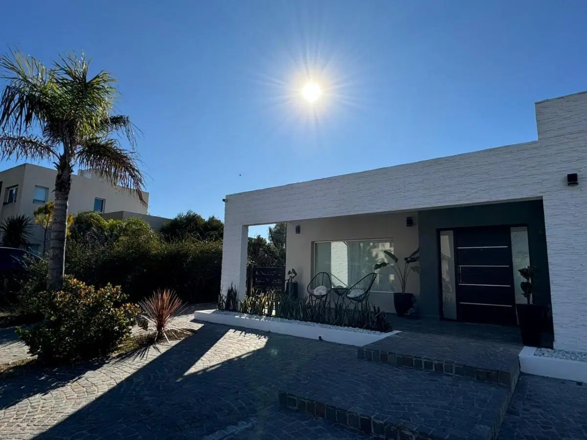 Casa en venta - 4 Dormitorios 4 Baños - 880Mts2 - San Vicente 4