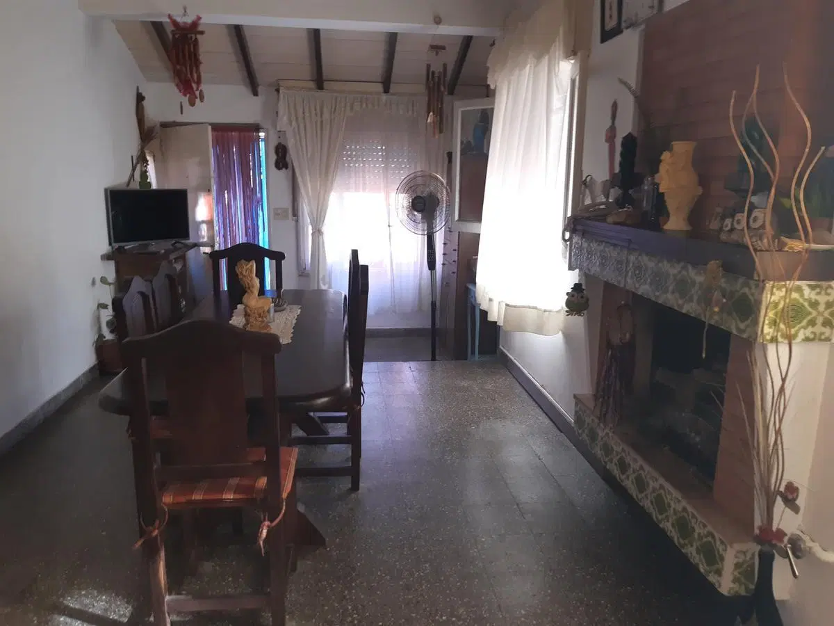 Casa en venta - 3 dormitorios 2 baños - 150mts2 - San Clemente Del Tuyú 4