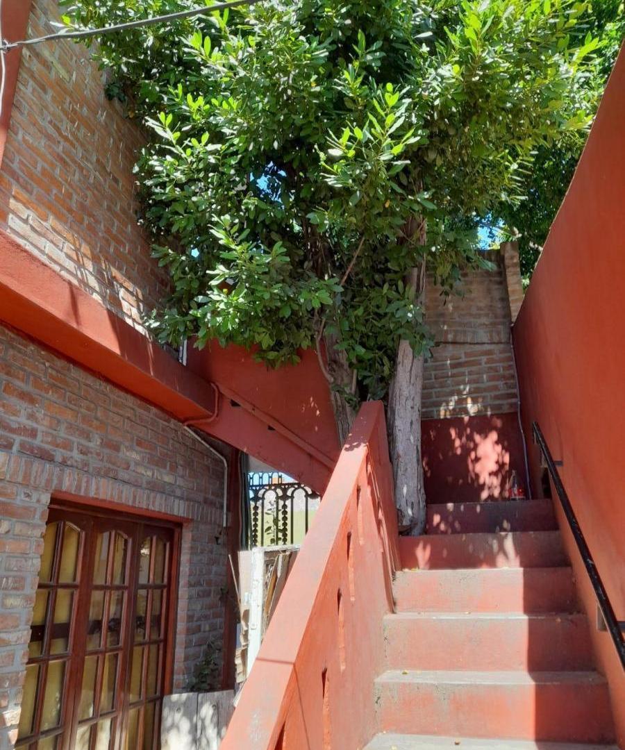 Foto de Casa en venta - 9 Dormitorios 11 Baños - Cocheras - 500Mts2 - Caseros, imagen 5