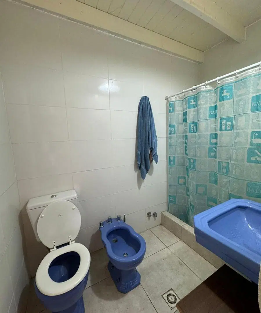 Casa en venta - 8 Dormitorios 4 Baños - La Lonja 5