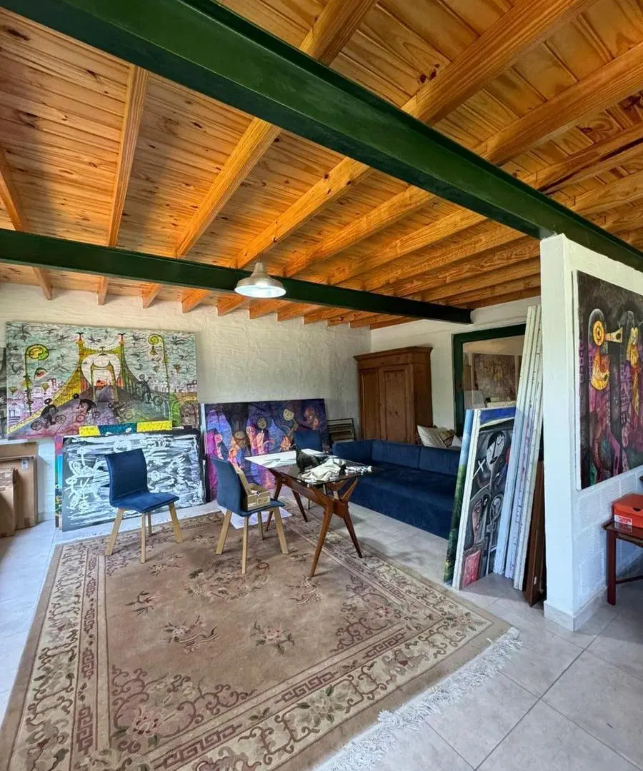 Casa en venta - 8 Dormitorios 4 Baños - La Lonja 3