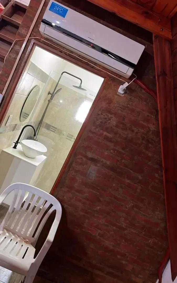 Casa en venta - 3 Dormitorios 2 Baños - 300Mts2 - Moreno 2
