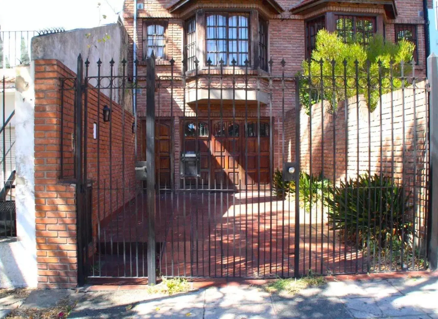 Triplex en venta - 3 Dormitorios 3 Baños - 300Mts2 - Saavedra 8