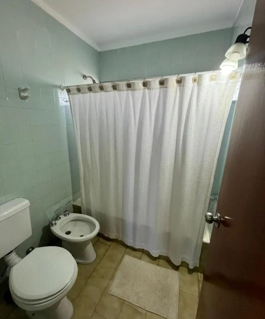 Casa en venta - 4 Dormitorios 4 Baños - 780,64Mts2 - Marcos Paz 3