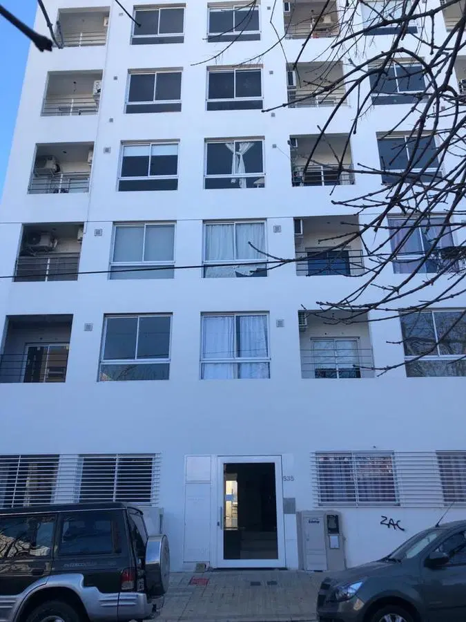 Cochera descubierta venta  16mts2 - La Plata 2