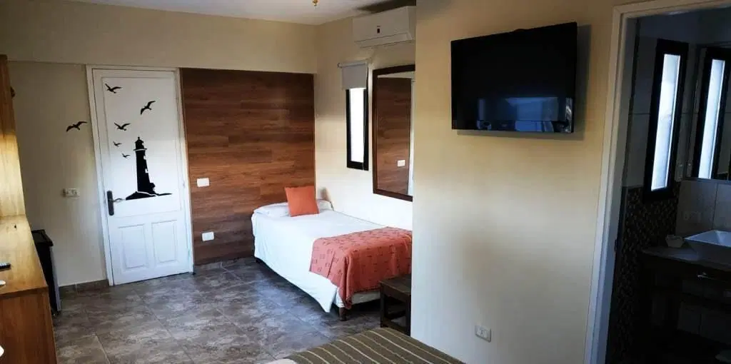 Hotel en venta - 9 Habitaciones - Urugay 4
