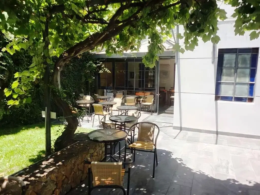 Hotel en venta - 9 Habitaciones - Urugay 5