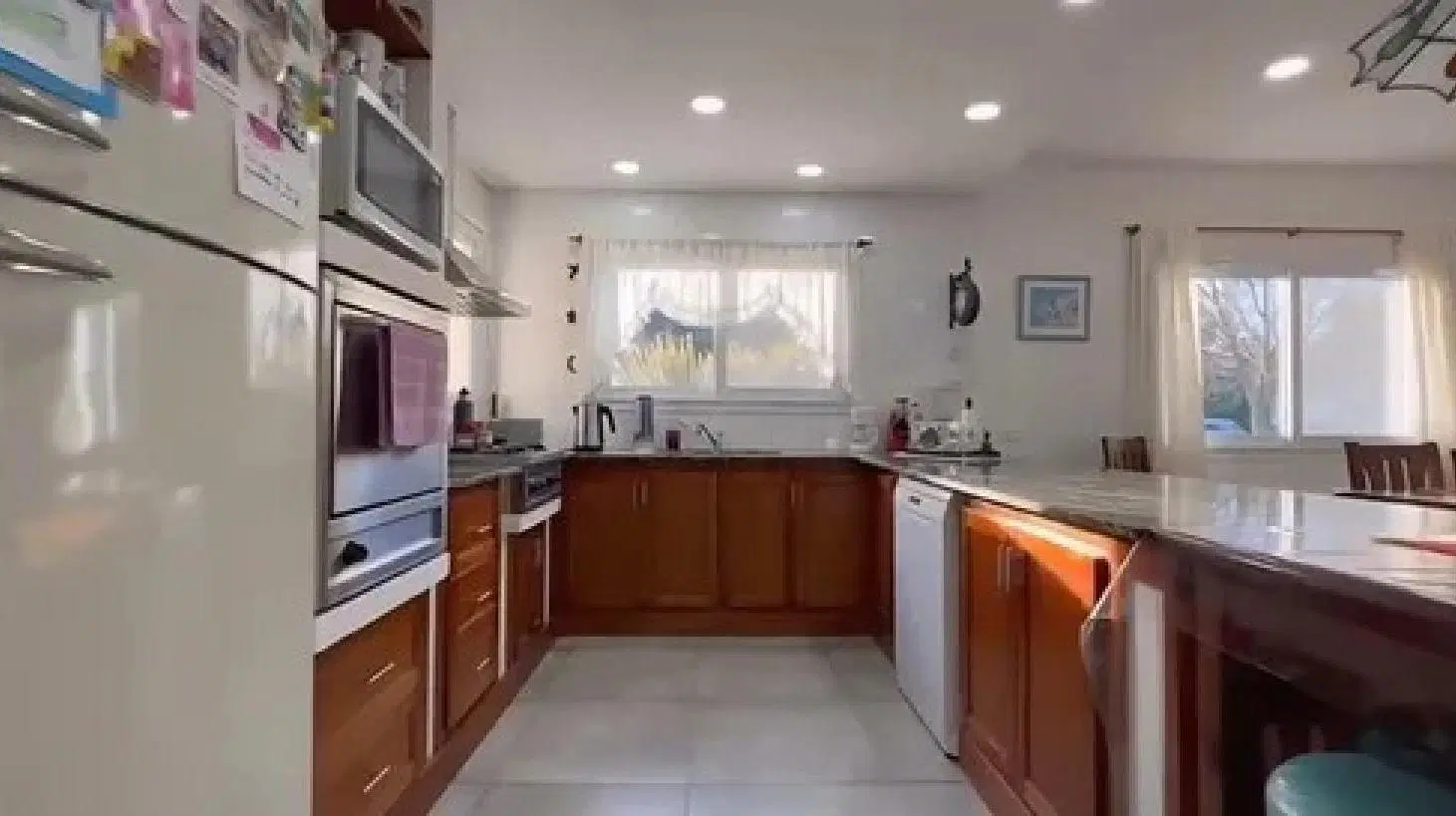 Casa en venta - 4 Dormitorios 3 Baños - Verónica 1