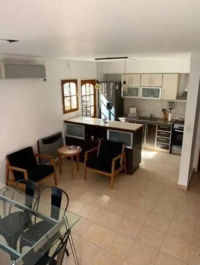 Casa en venta - 3 dormitorios 1 baño toilette - patio terraza- Villa Sarmiento 2