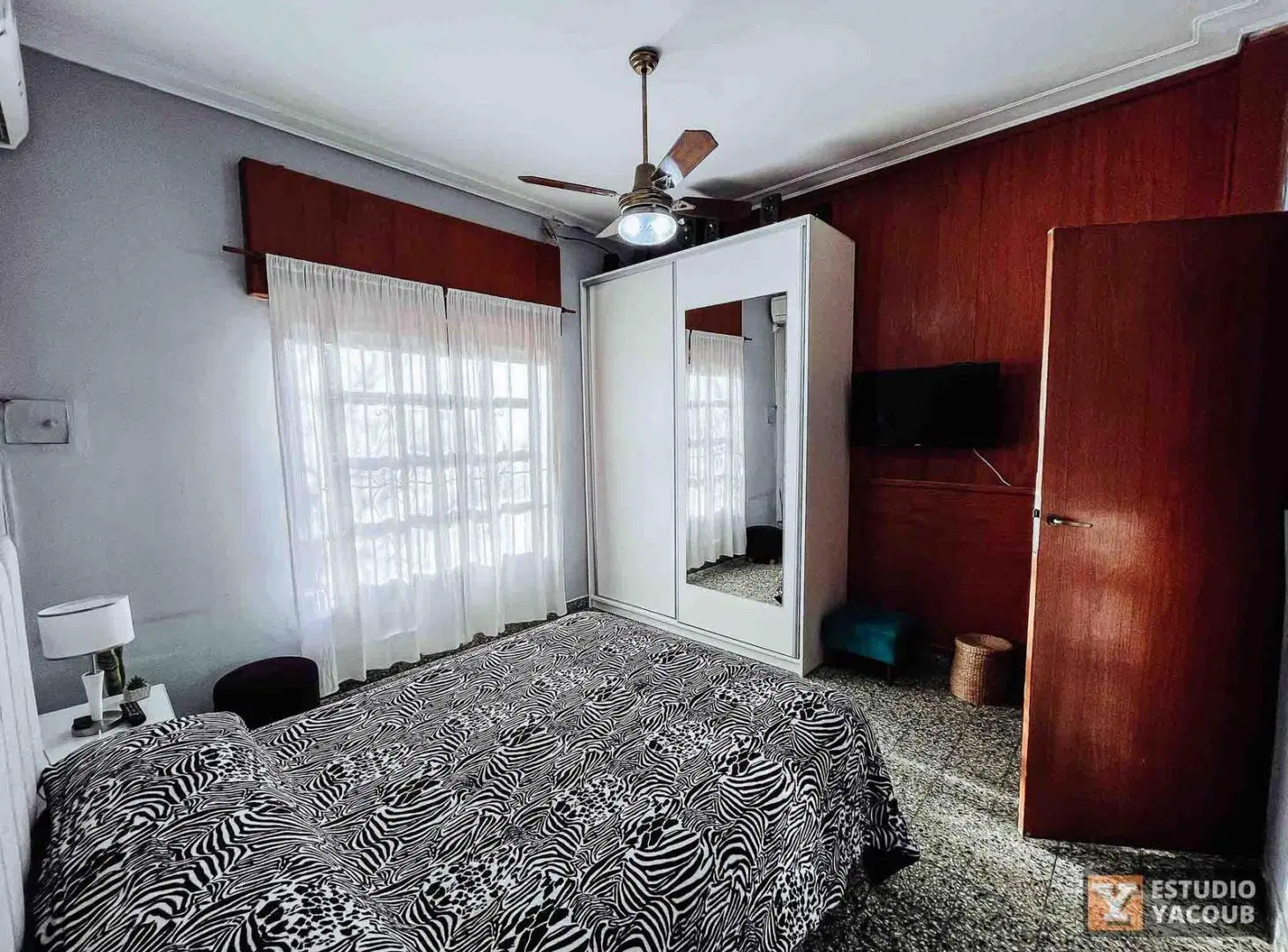 Casa en venta - 2 Dormitorios 1 Baño - Cocheras - 420Mts2 - Berisso 4