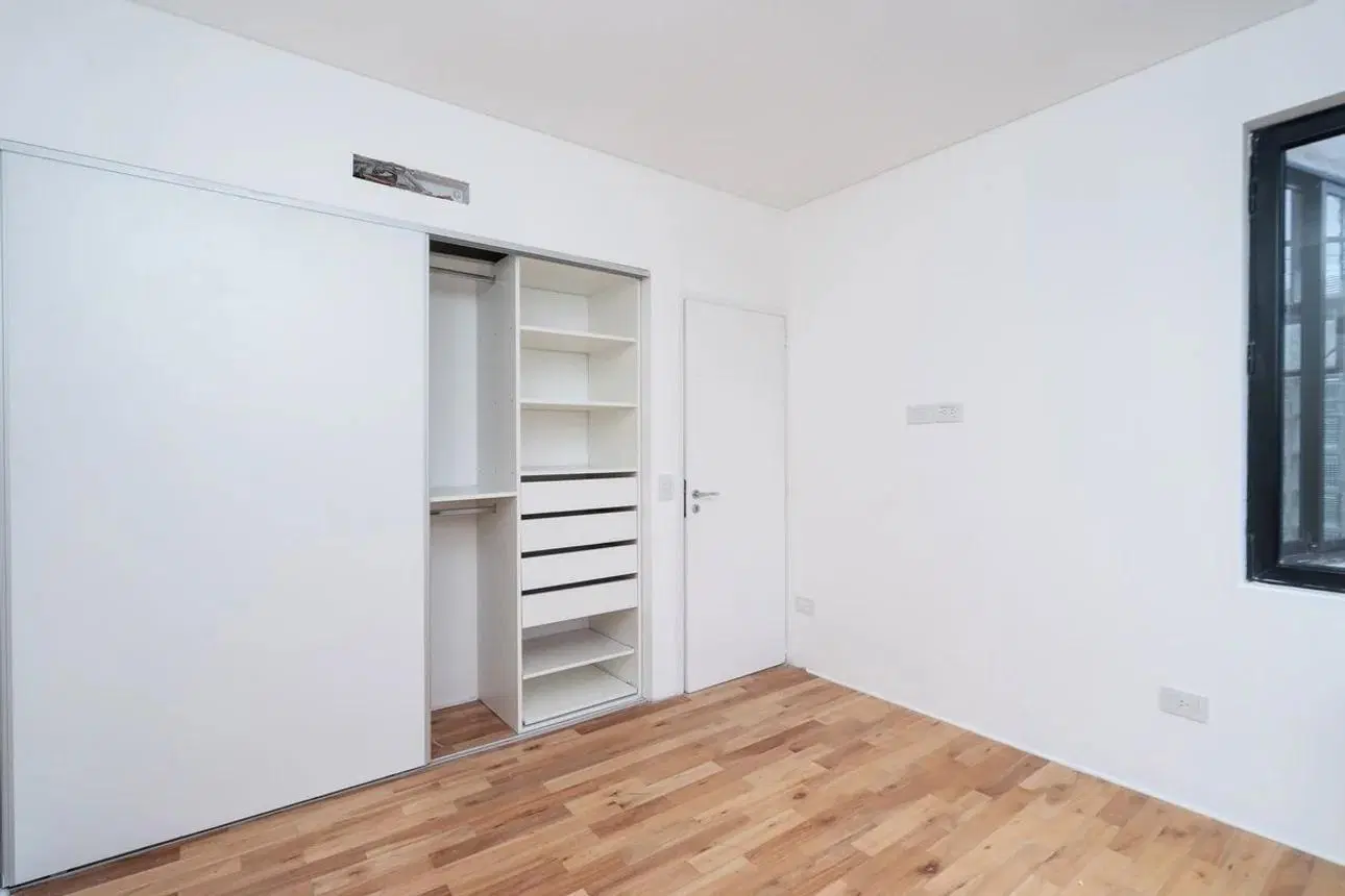 Departamento en venta - 1 Dormitorio 1 Baño - Cochera - 69.6Mts2 - Adrogué 4