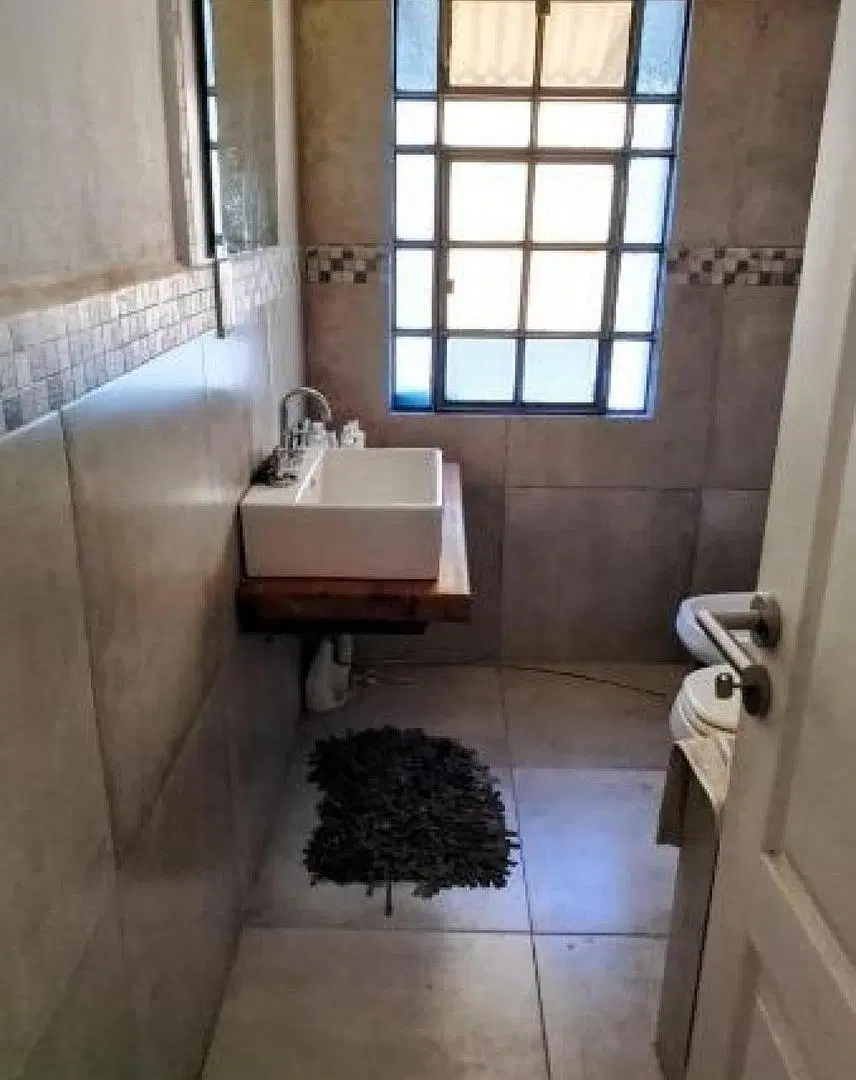 Casa en venta - 2 Dormitorios 1 Baño - Cochera - 443Mts2 - Pergamino 3