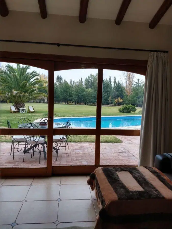 Casa en venta - 5 Dormitorios 3 Baños - Cocheras - 30.780Mts2 - Rama Caída, San Rafael 3