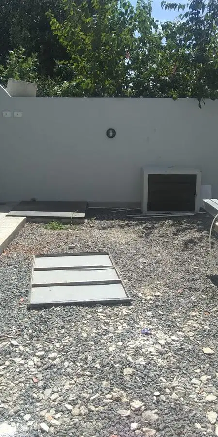 Dúplex en venta - 2 dormitorios 1 baño - cochera - 83mts2 - Los Hornos, La Plata 2