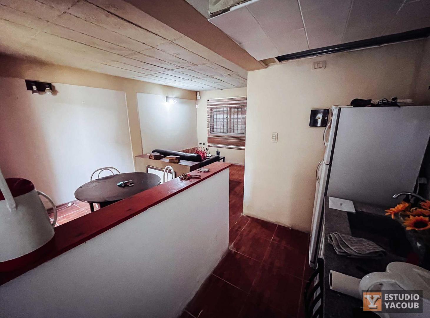 Foto de Dúplex en venta - 2 Dormitorios 1 Baño - 200Mts2 - Tolosa, La Plata, imagen 4