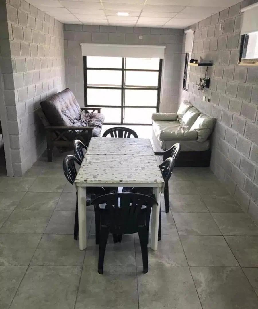 Casa en venta - 2 Dormitorios 1 Baño - Cocheras - 600Mts2 - Mar del Sur 2
