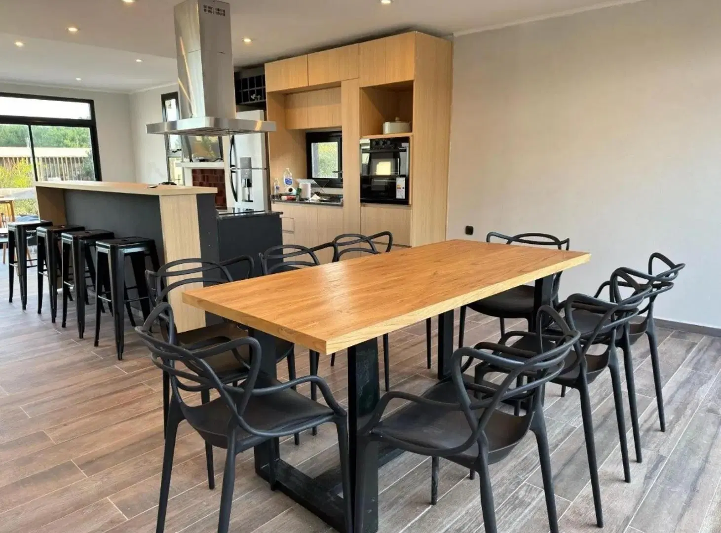 Casa en venta - 4 Dormitorios 4 Baños - 1.010Mts2 - Pinamar 5