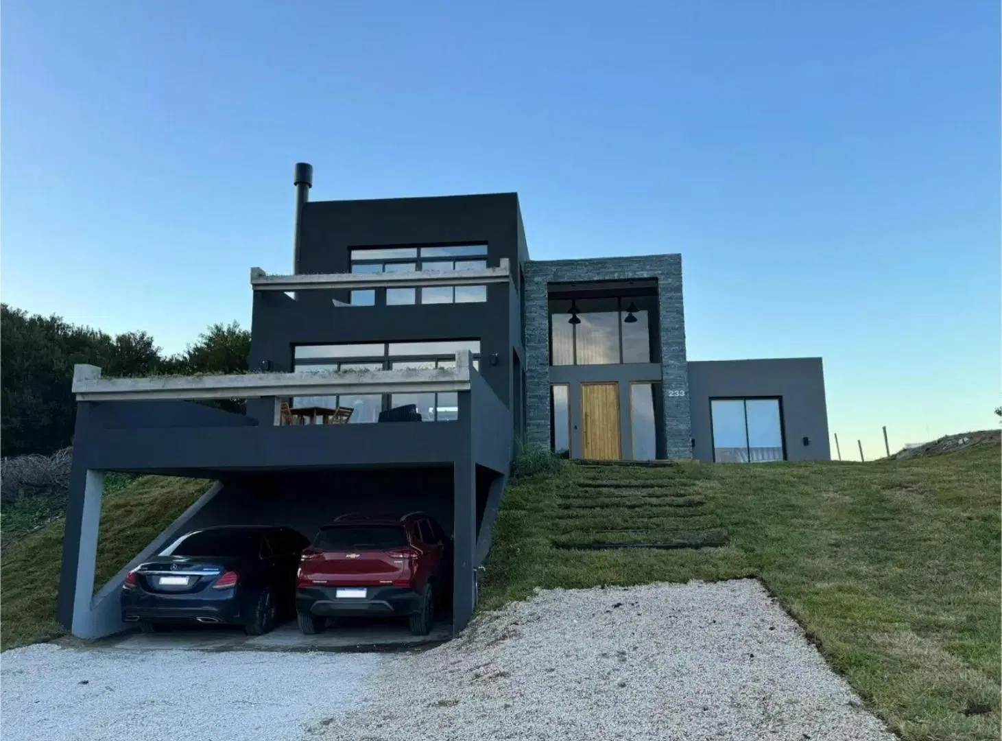 Casa en venta - 4 Dormitorios 4 Baños - 1.010Mts2 - Pinamar 2
