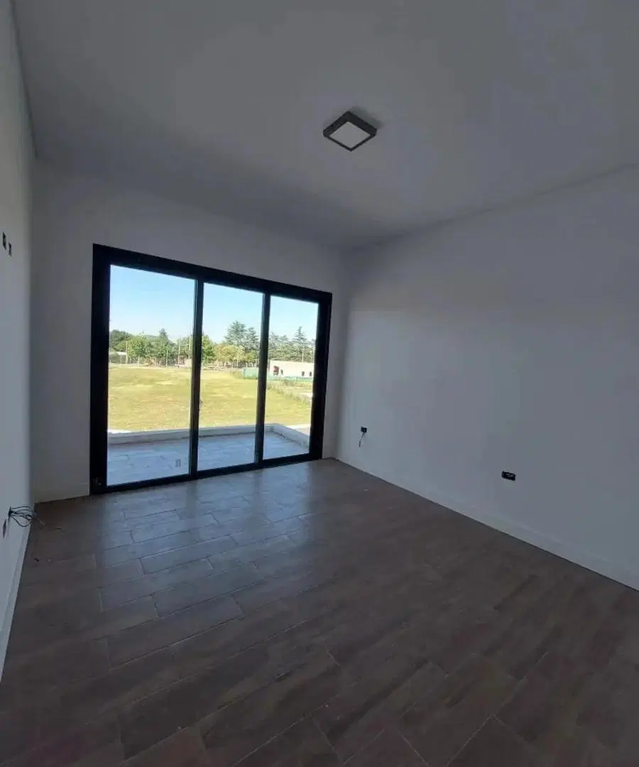 Casa en venta - 3 Dormitorios 3 Baños - 220Mts2 - Villa Rosa, Pilar 3