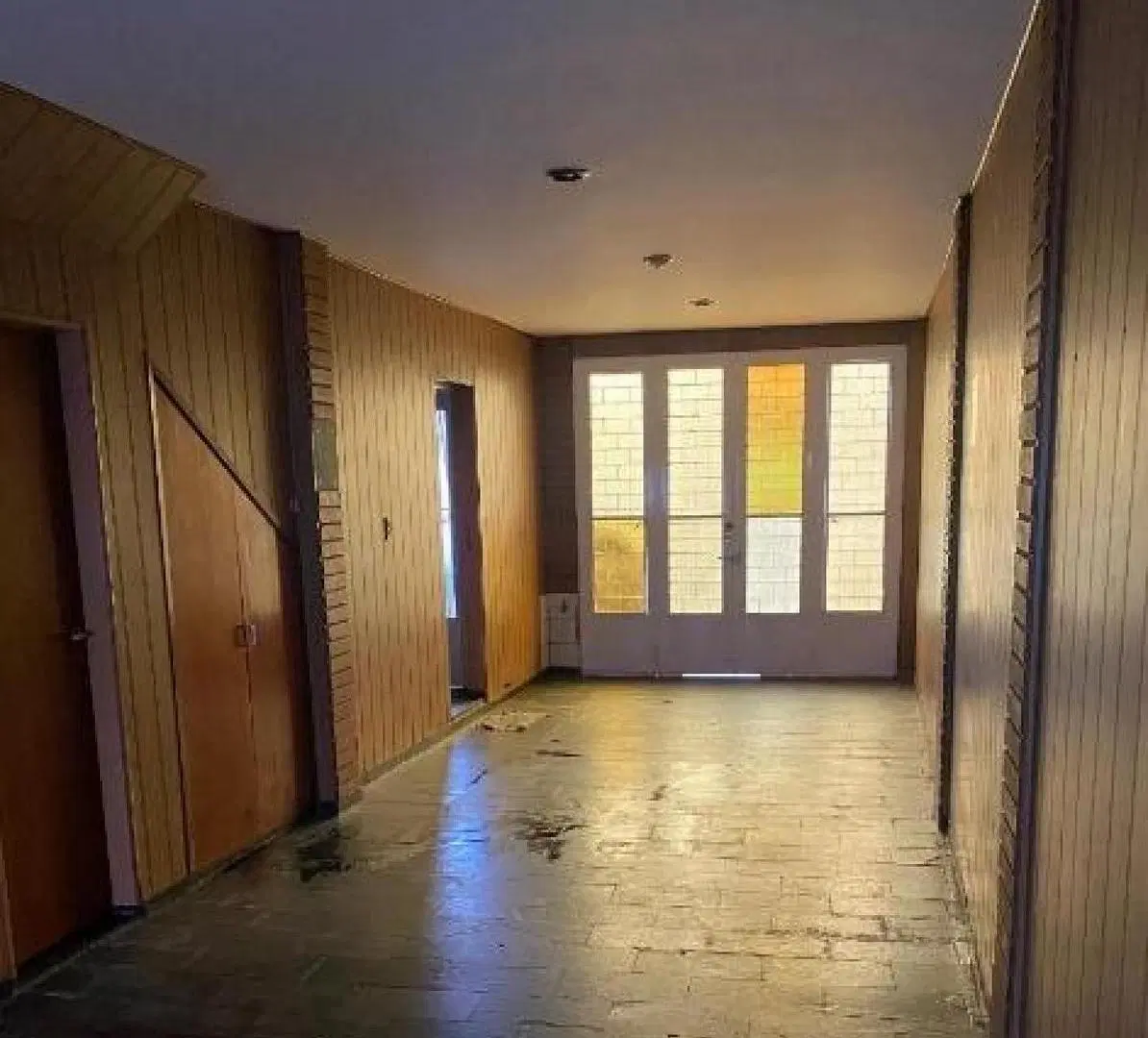 Casa en venta - 4 Dormitorios 2 Baños - 390mts2 - Tres de Febrero 4
