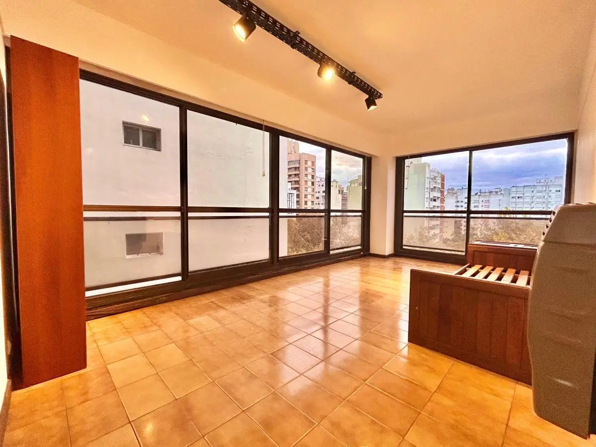 Departamento en alquiler - 1 Dormitorio 1 Baño - Mar Del Plata 2