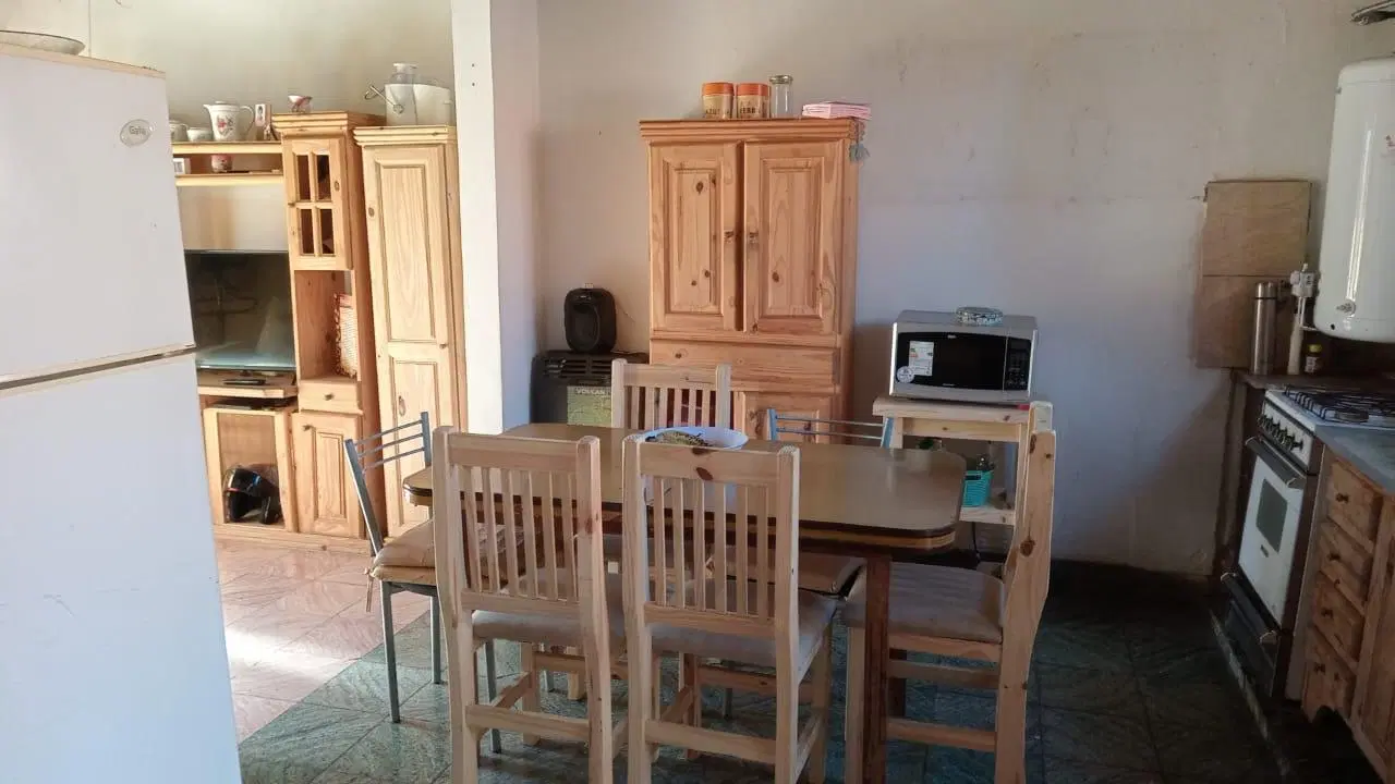 Casa en venta - 3 Dormitorios 2 Baños - Los Hornos 2