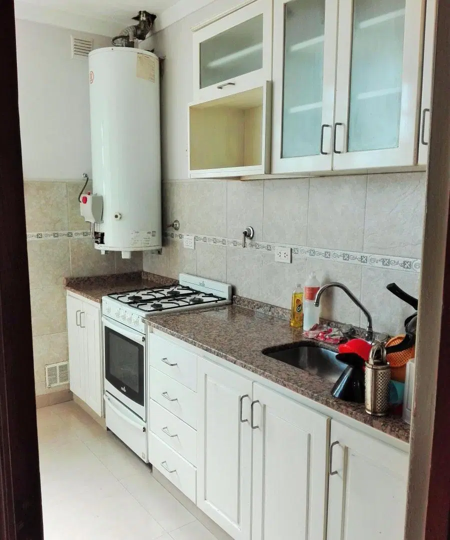 Departamento en Alquiler - 3 dormitorios 1 baño - 98mts - San Nicolás 2