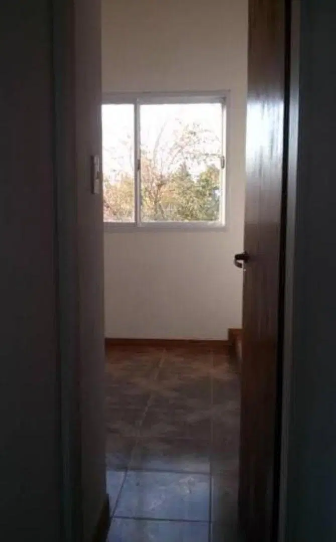 Dúplex en venta - 2 dormitorios 2 baños - 2 Cocheras - 75mts2 - City Bell, La Plata 5