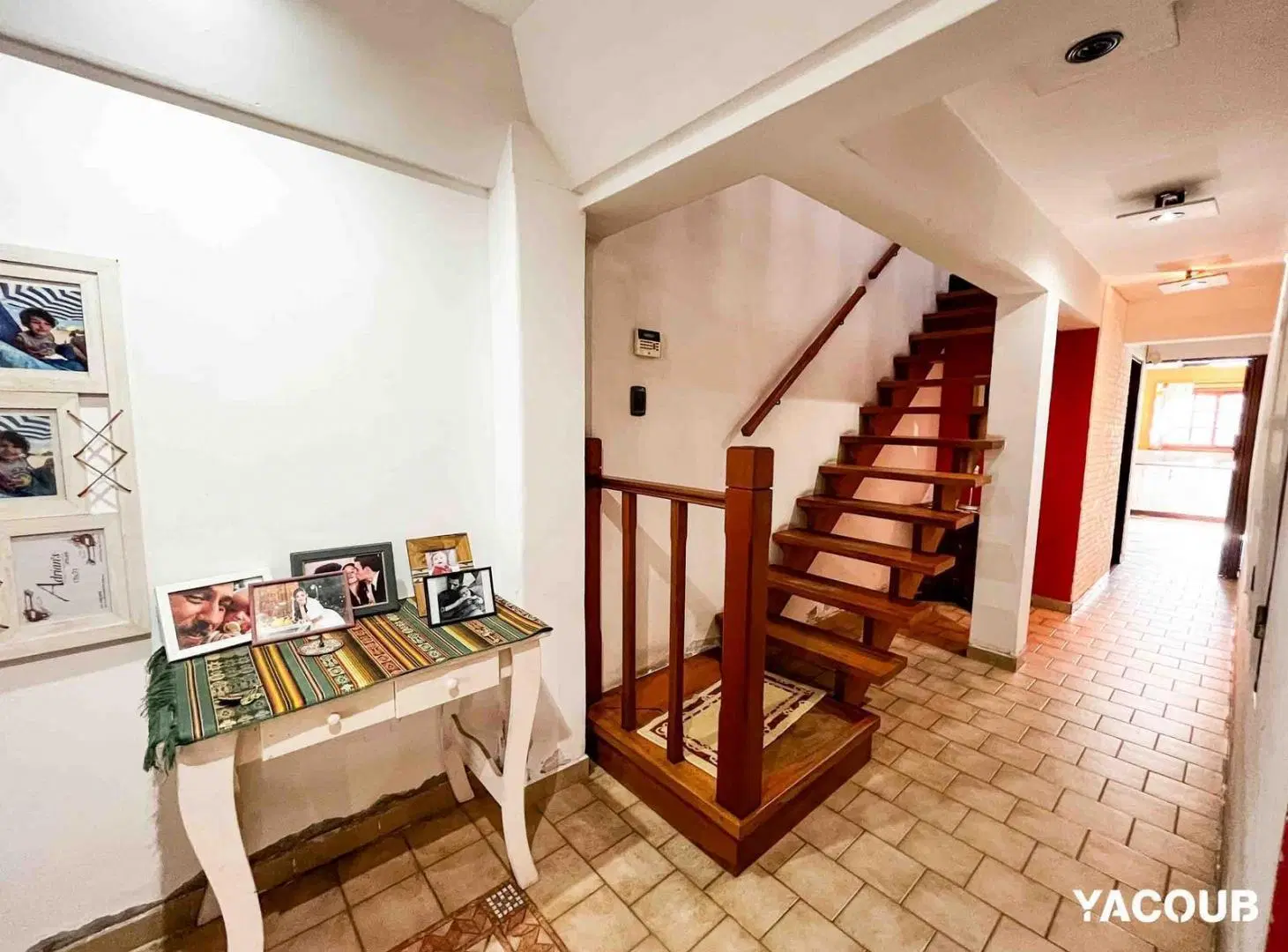 Casa en venta - 3 Dormitorios 3 Baños - 267mts2 - Cochera - Tolosa 5