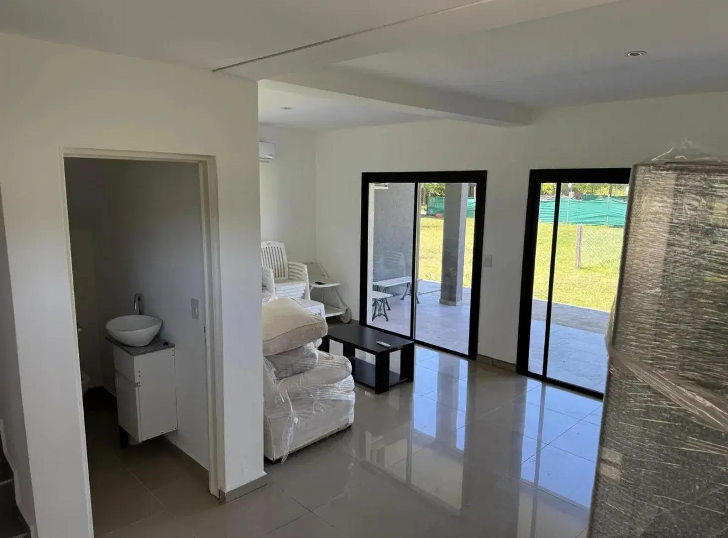 Dúplex en venta - 3 Dormitorios 2 Baños - Campana 2