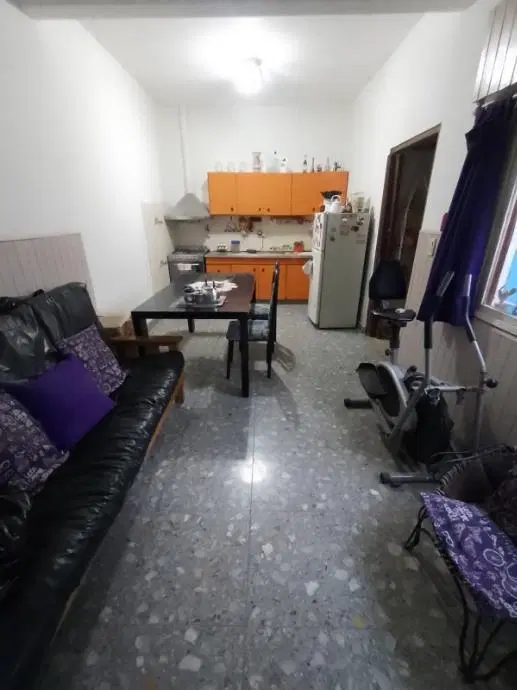 Casa Multifamiliar en venta - 6 Dormitorios 4 Baños - 209Mts2 - Merlo 3