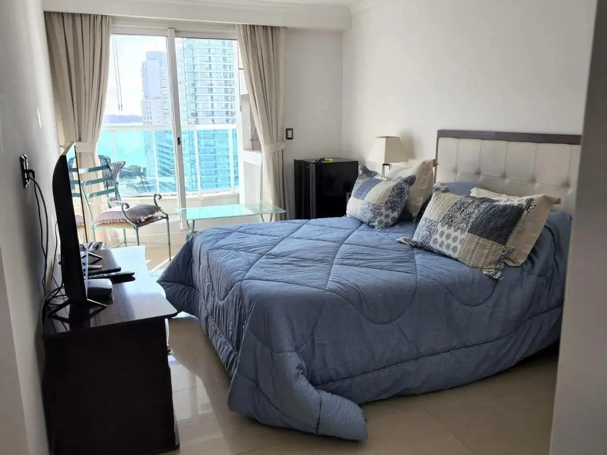 Departamento en venta - 2 dormitorios 3 baños - Cochera - 122mts2 - Playa Mansa, Punta del Este 4