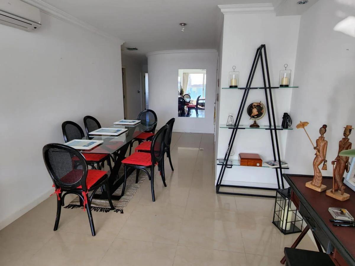 Departamento en venta - 2 dormitorios 3 baños - Cochera - 122mts2 - Playa Mansa, Punta del Este
