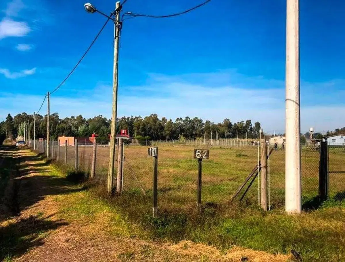 Terreno en venta - 960 mts2 - Los Hornos 4