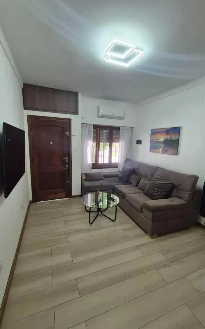 Casa en venta - 2 Dormitorios 1 Baño - Piñeyro 3