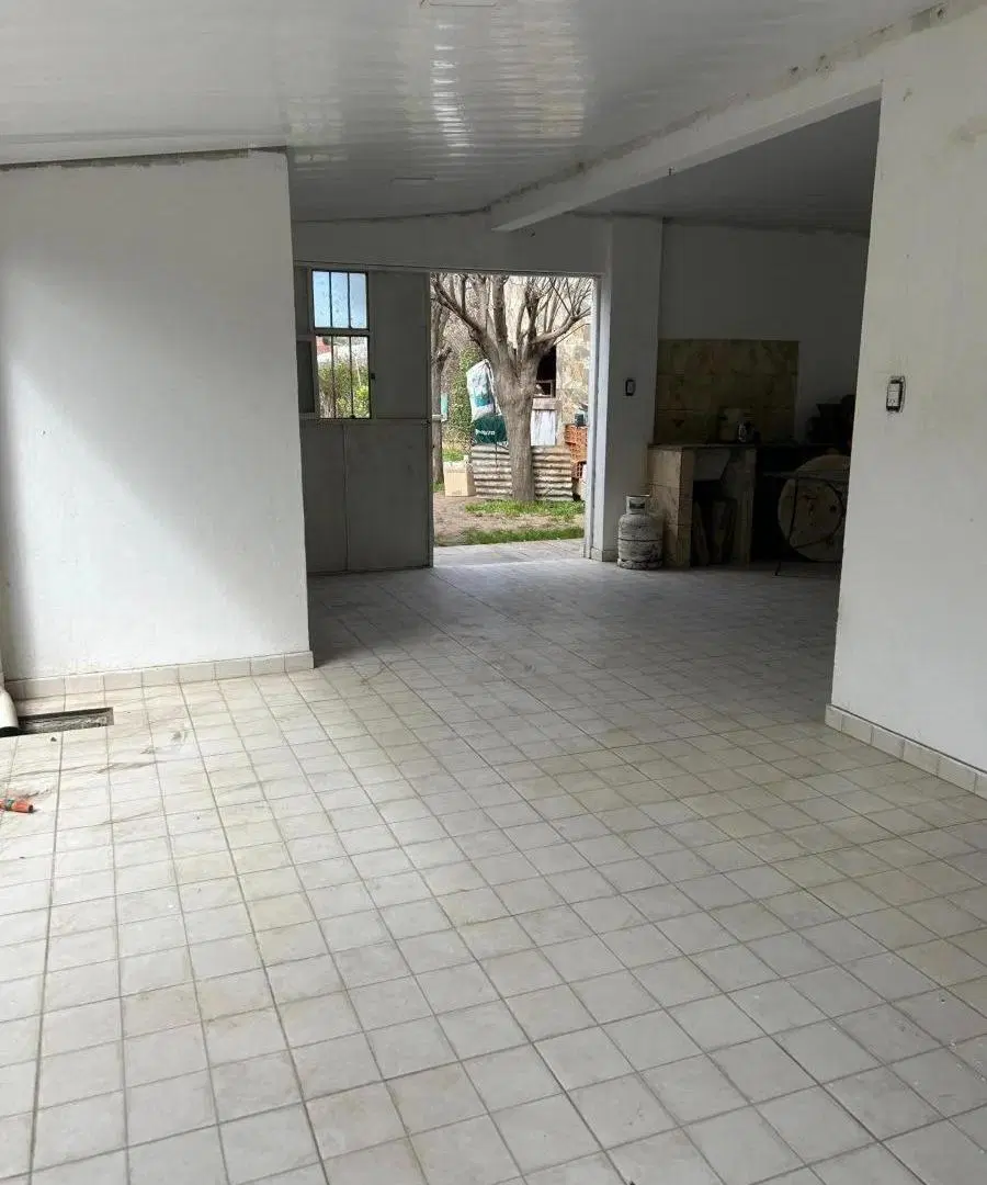 Casa en venta - 1 Dormitorio 1 Baño - Junín 5