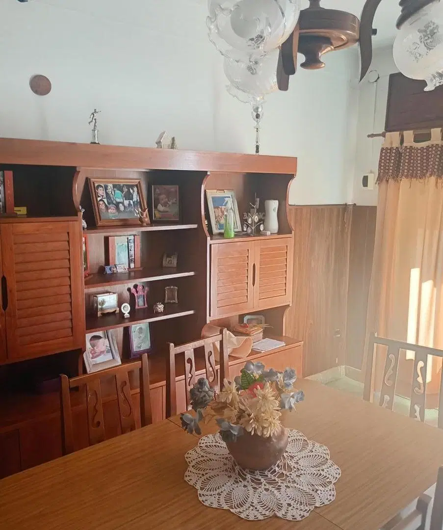 Casa en venta - 2 Dormitorios 2 Baños - Castelar 2