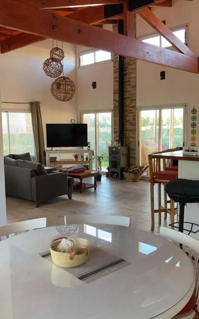 Casa en venta - 3 Dormitorios 2 Baños - Cocheras - 1.000Mts2 - Coronel Brandsen 3