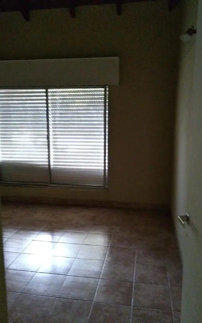 PH en venta - 2 Dormitorios 1 Baño - 121Mts2 - Alejandro Korn 5