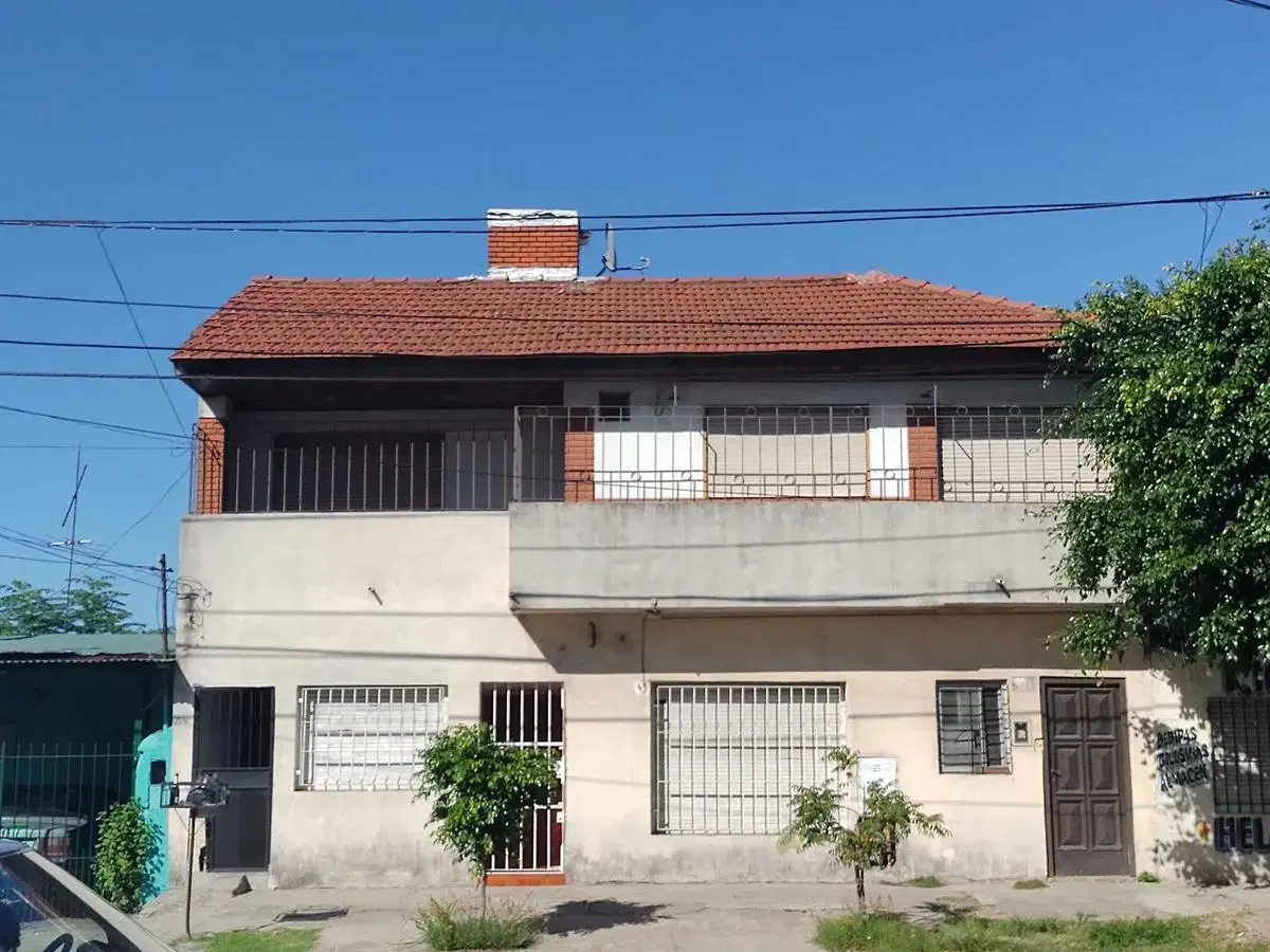 Departamento en venta - 2 dormitorio 1 baño 60mts2 - Bernal Oeste 1