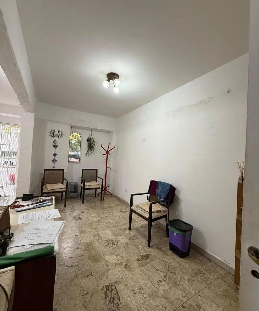 PH en venta - 4 Dormitorios 4 Baños - La Plata 2