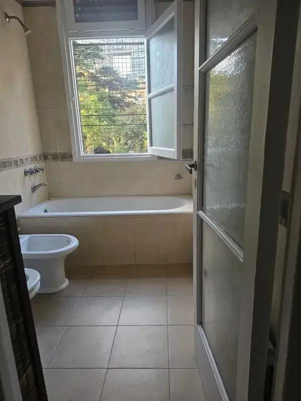 Departamento en alquiler - 3 Dormitorios 2 Baños - Colegiales 5