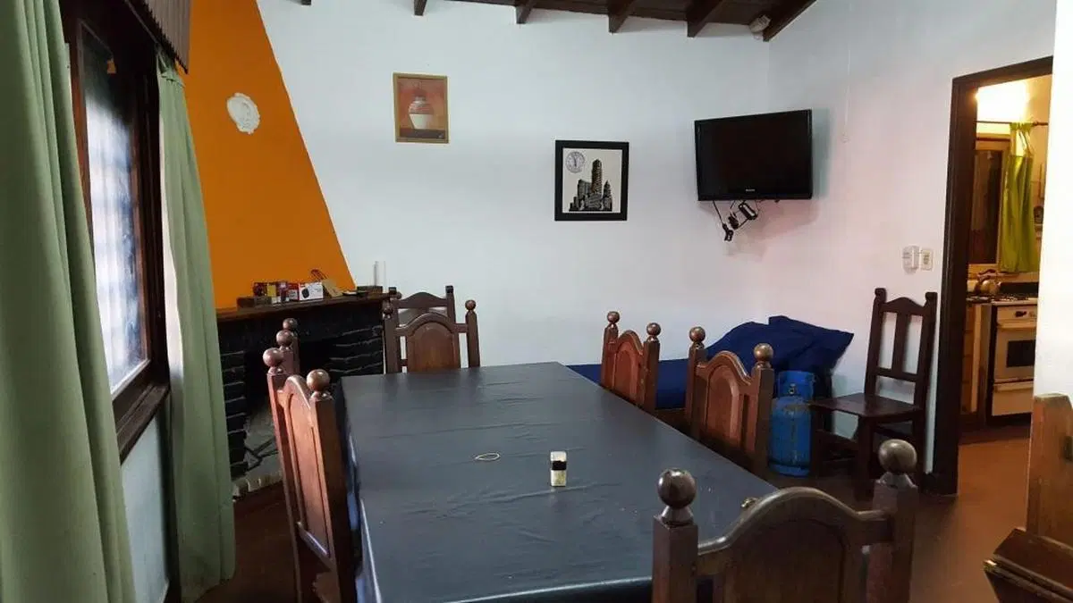 Casa en Venta - 2 Dormitorios 2 Baños Cochera - 85 mts2 - Villa Gesell, Buenos Aires 2