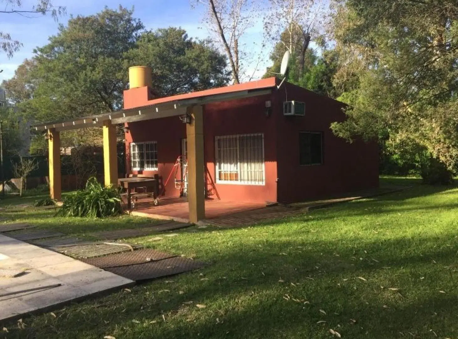 Quinta en venta - 2 dormitorios 2 baños - 75mts2 - Chascomus 2
