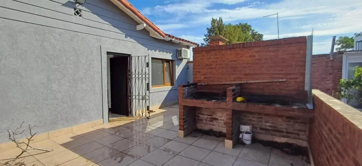 Departamento en venta - 2 Dormitorios 1 Baño - 85mts2 - Quilmes 1